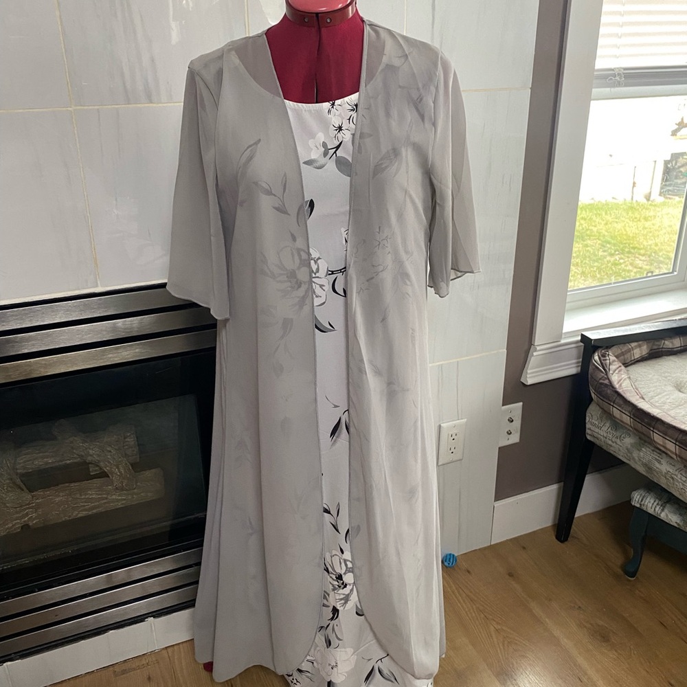 Elegant Gray Floral Women's Spring Dress